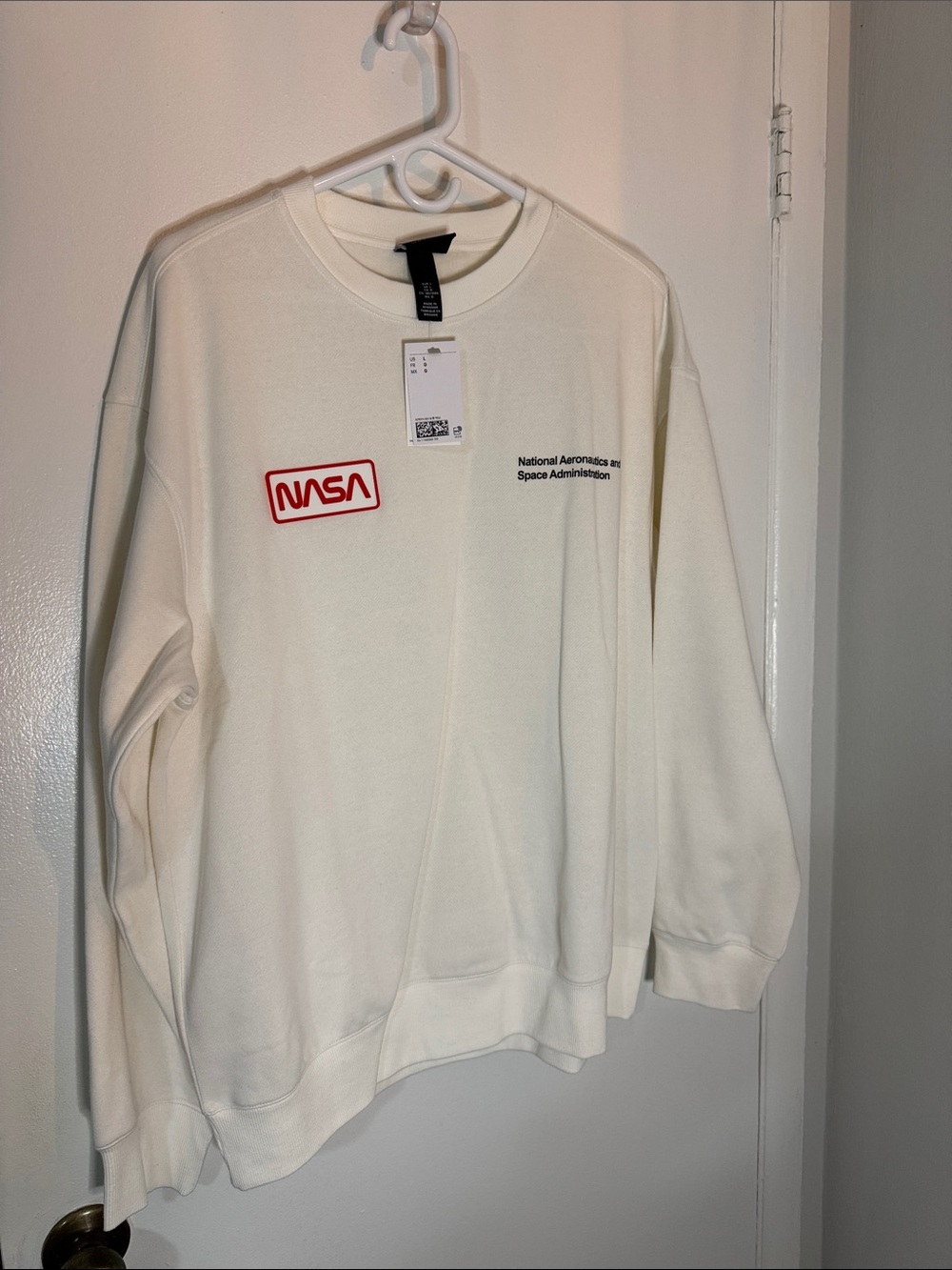 H&M Relaxed Fit NASA White Crewneck Sweatshirt Men’s Large NWT